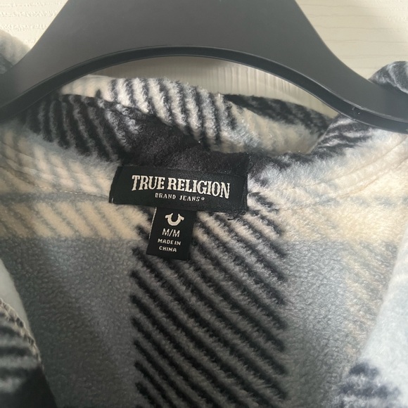 True Religion Shacket - Picture 2 of 2